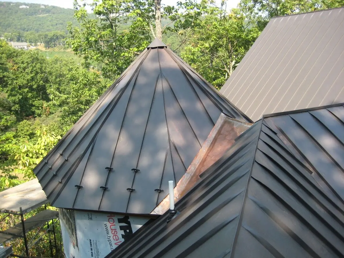 Professional Roof Tarp Installation by Craftsman Roofing in Friendly